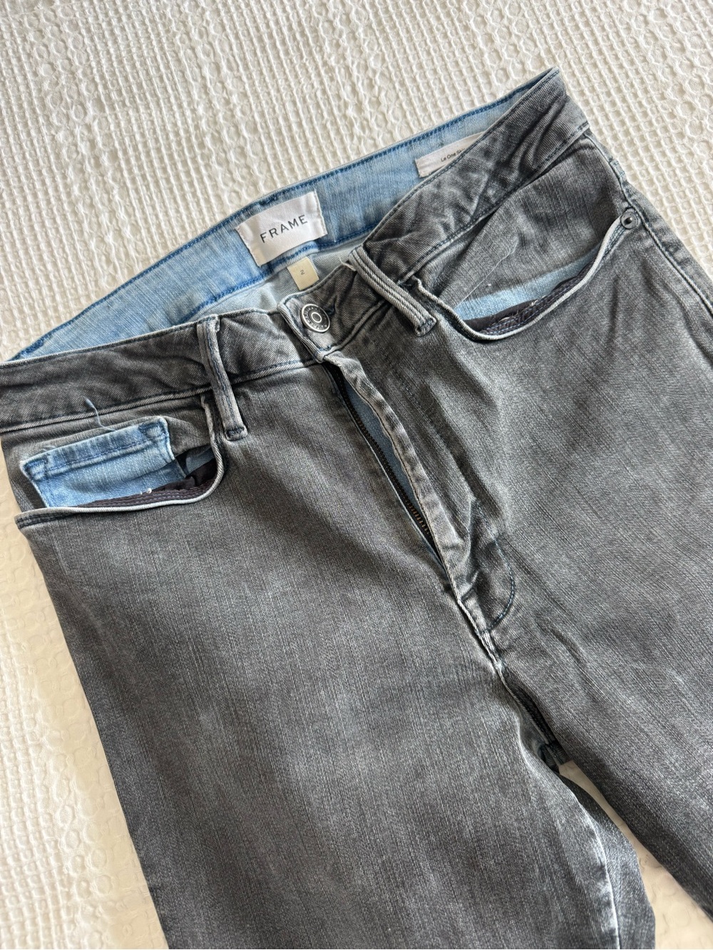 FRAME Le One Skinny Jeans Size 2 Gray Black Stretch Denim